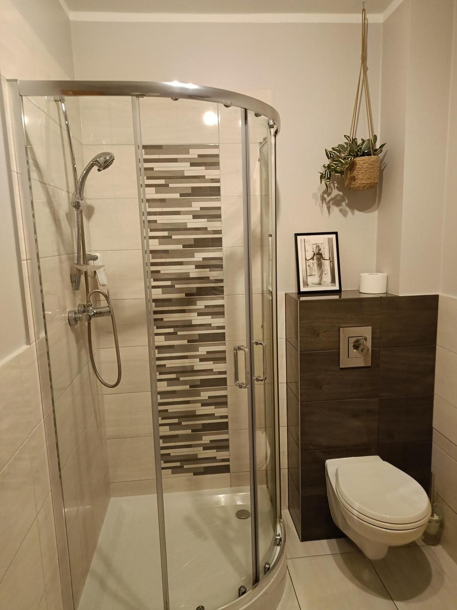 Apartamenty Edk Jelenia Góra Kültér fotó